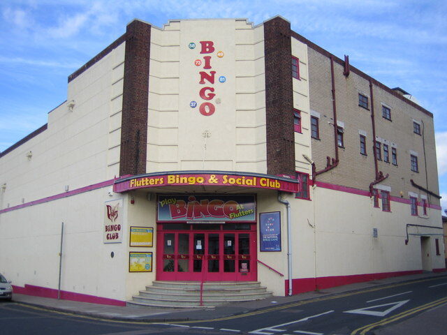 Biggleswade, Flutters Bingo and Social Club   geograph.org.uk   610051