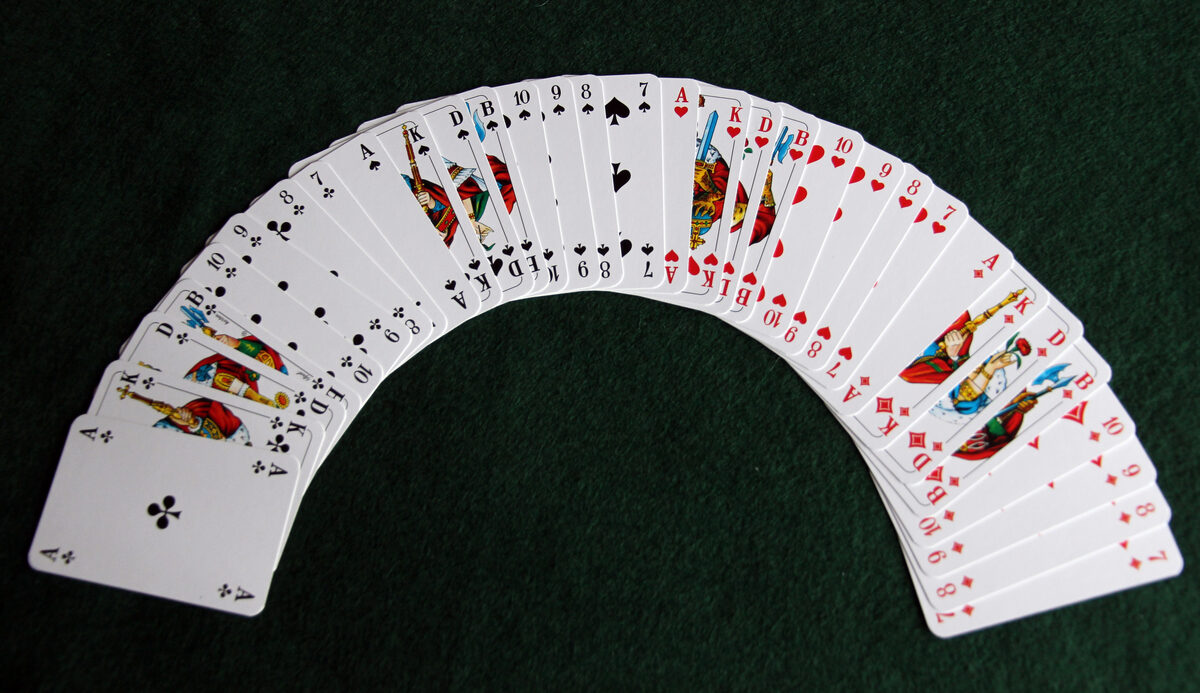 French suited 32 card pack