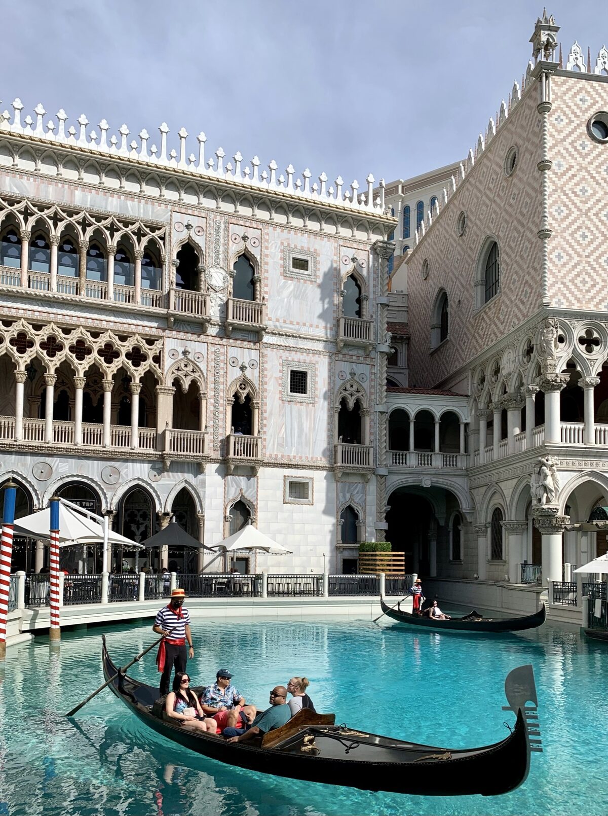 казино Лас-Вегас — Gondola ride at The Venetian