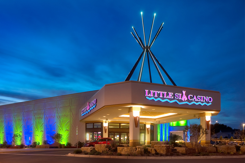 казино коренных американцев — Little Six Casino