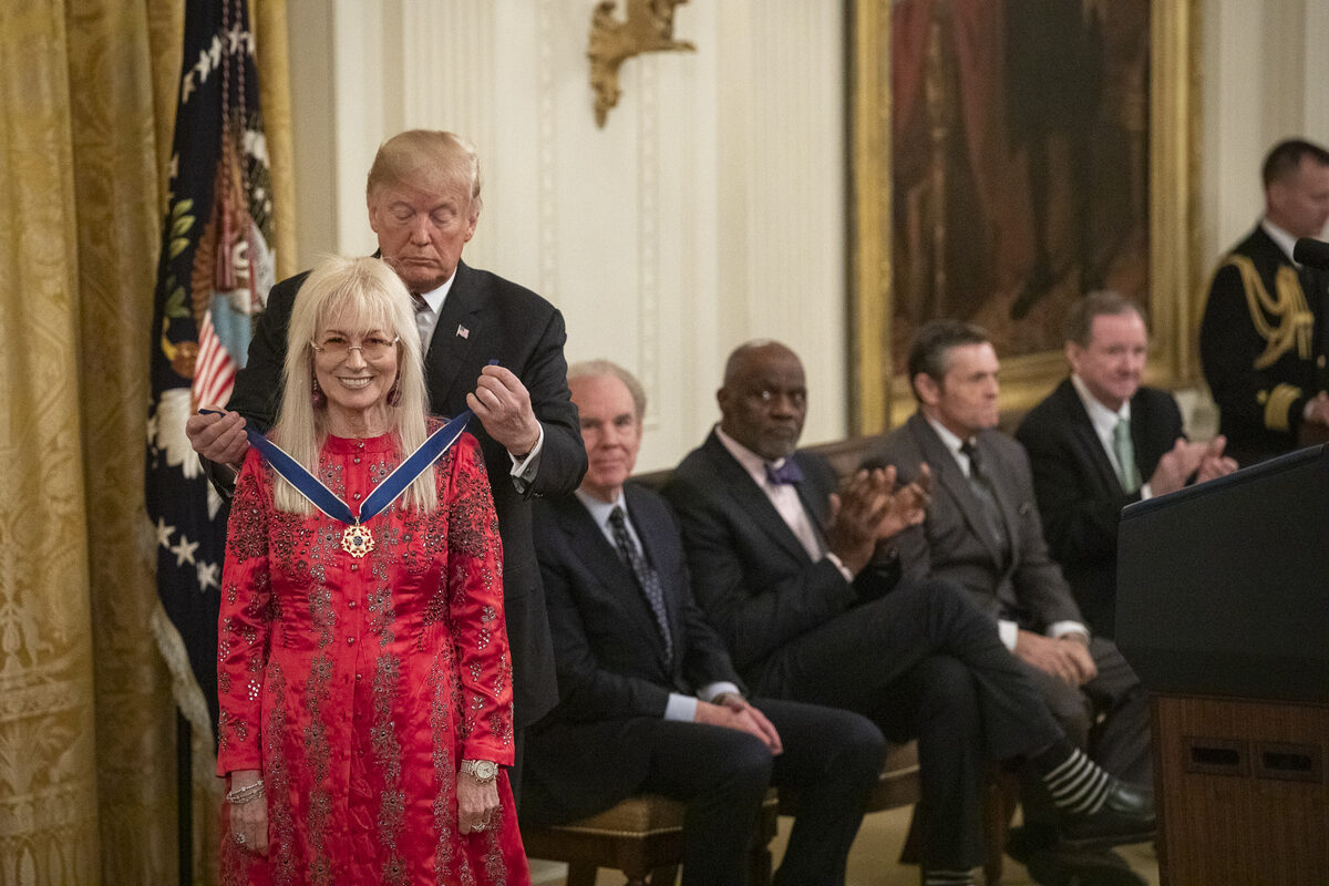 Шелдон Адельсон — President Donald J. Trump Presents Medal of Freedom to Miriam Adelson   45863432